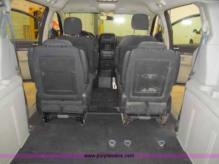 image for item L5514 2008 Dodge Grand Caravan
