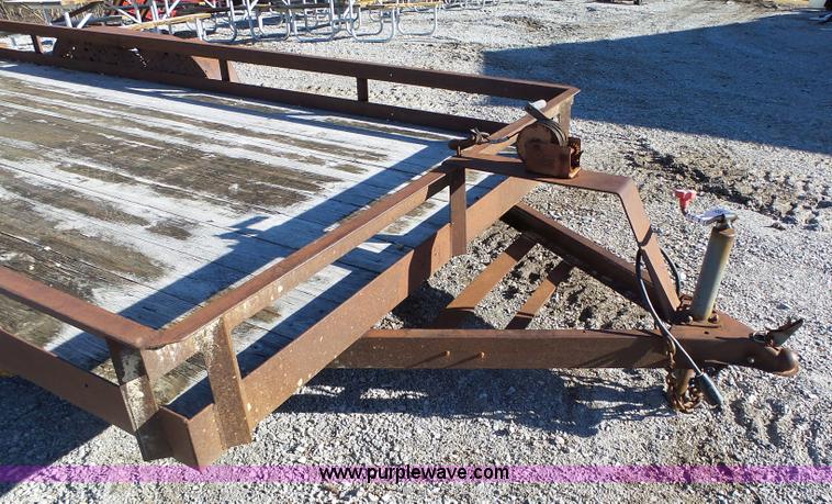 image for item L5531 1994 Dressen equipment trailer