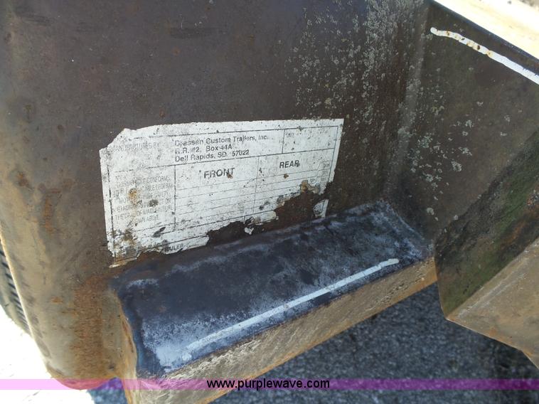 image for item L5532 1994 Dressen equipment trailer