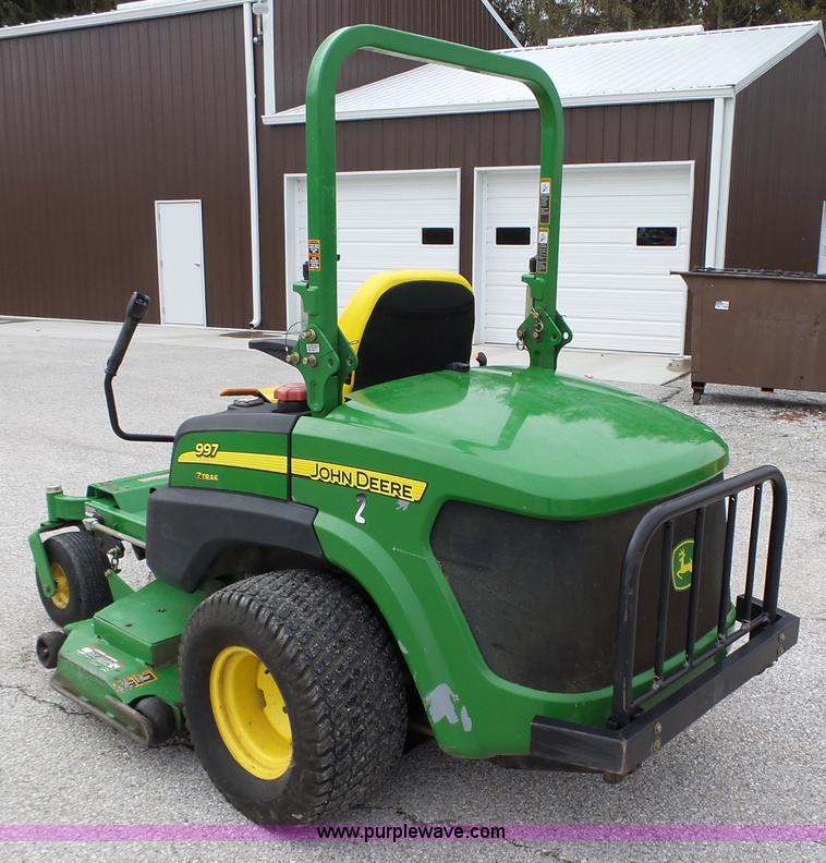 image for item L5534 2010 John Deere 997 Z-Trak lawn mower