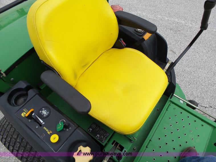 image for item L5534 2010 John Deere 997 Z-Trak lawn mower