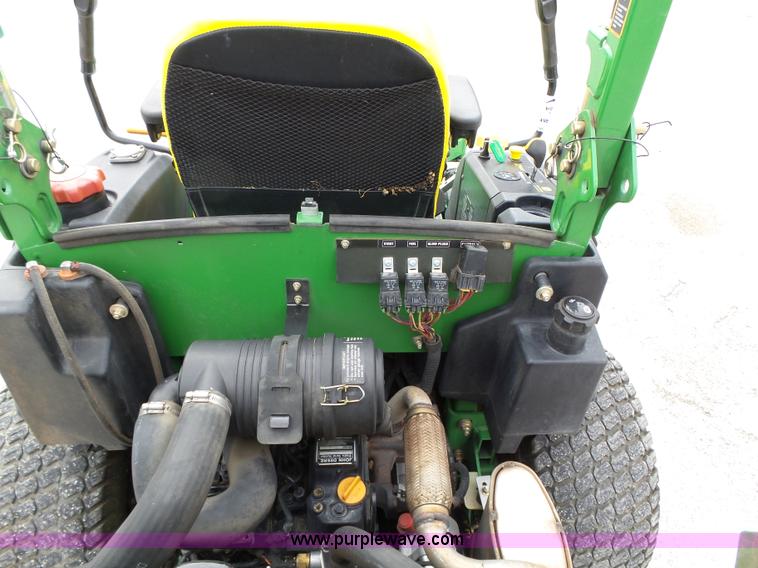image for item L5534 2010 John Deere 997 Z-Trak lawn mower