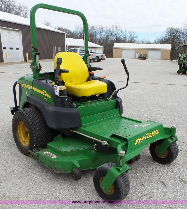 image for item L5534 2010 John Deere 997 Z-Trak lawn mower