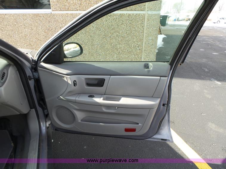 image for item L5540 2006 Ford Taurus SE