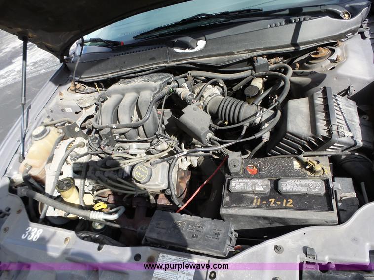 image for item L5540 2006 Ford Taurus SE