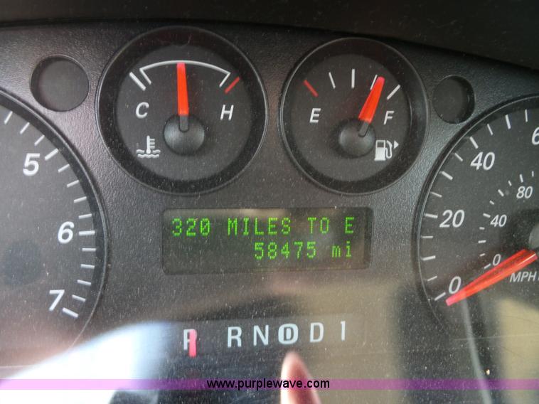 image for item L5541 2006 Ford Taurus SE