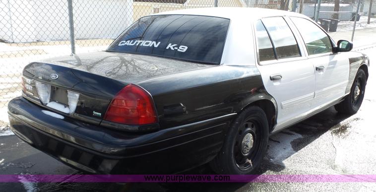 image for item L5542 2009 Ford Crown Victoria Police Interceptor