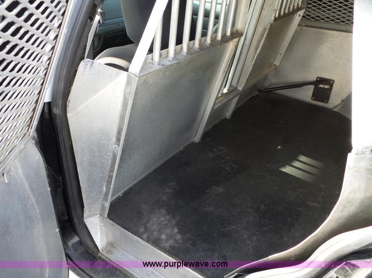 image for item L5542 2009 Ford Crown Victoria Police Interceptor