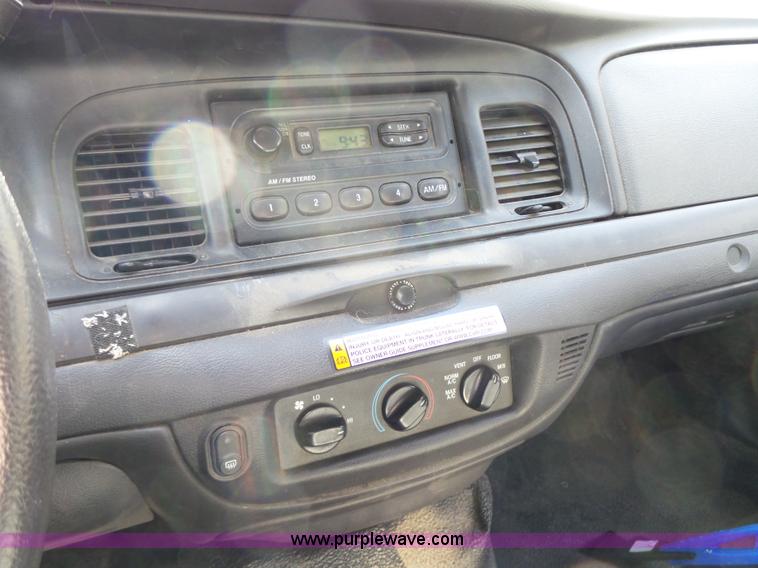 image for item L5542 2009 Ford Crown Victoria Police Interceptor