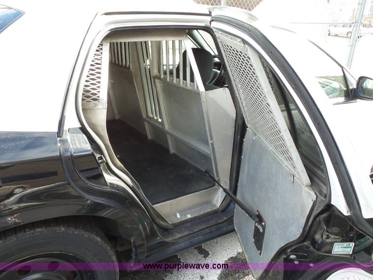 image for item L5542 2009 Ford Crown Victoria Police Interceptor