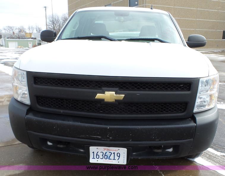 image for item L5543 2008 Chevrolet Silverado 1500 Ext. Cab pickup truck