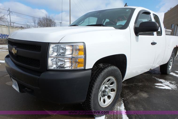 image for item L5543 2008 Chevrolet Silverado 1500 Ext. Cab pickup truck