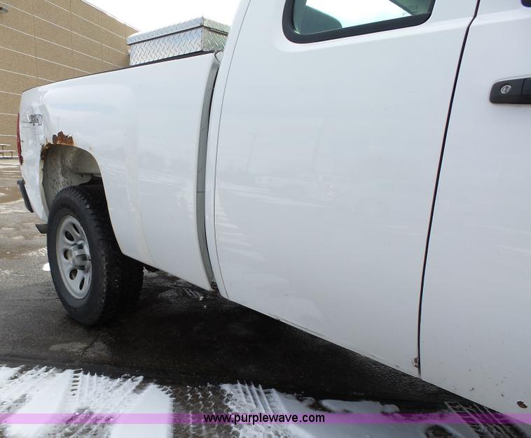 image for item L5543 2008 Chevrolet Silverado 1500 Ext. Cab pickup truck