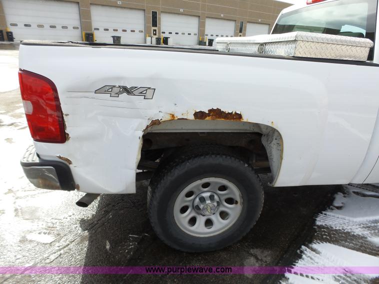 image for item L5543 2008 Chevrolet Silverado 1500 Ext. Cab pickup truck