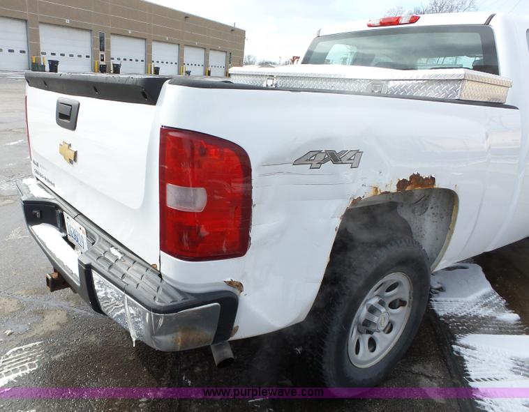 image for item L5543 2008 Chevrolet Silverado 1500 Ext. Cab pickup truck
