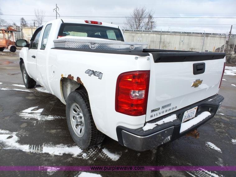 image for item L5543 2008 Chevrolet Silverado 1500 Ext. Cab pickup truck