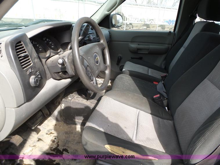 image for item L5543 2008 Chevrolet Silverado 1500 Ext. Cab pickup truck