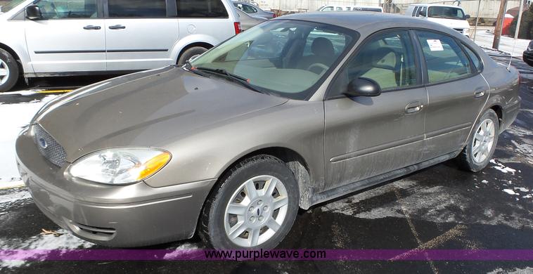 image for item L5544 2006 Ford Taurus SEL