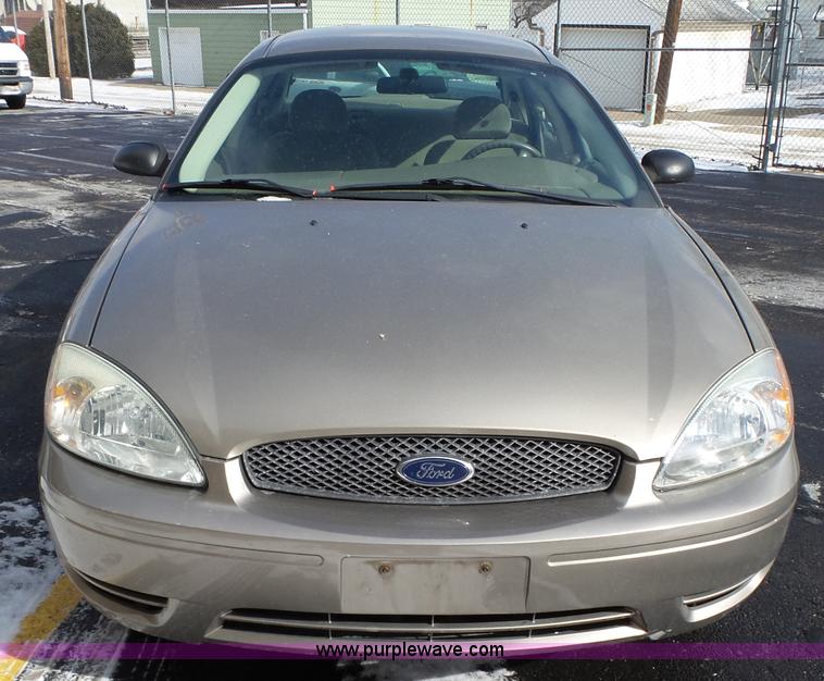 image for item L5544 2006 Ford Taurus SEL