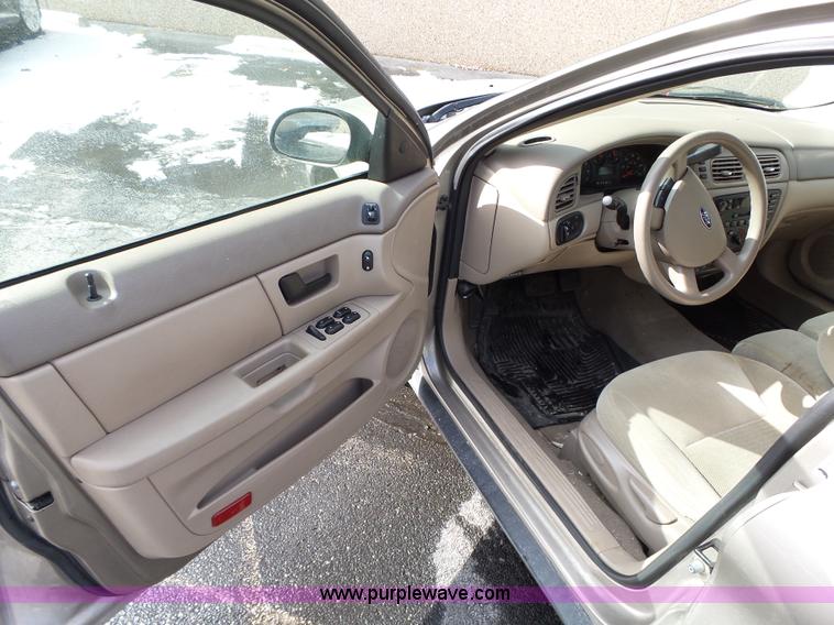 image for item L5544 2006 Ford Taurus SEL