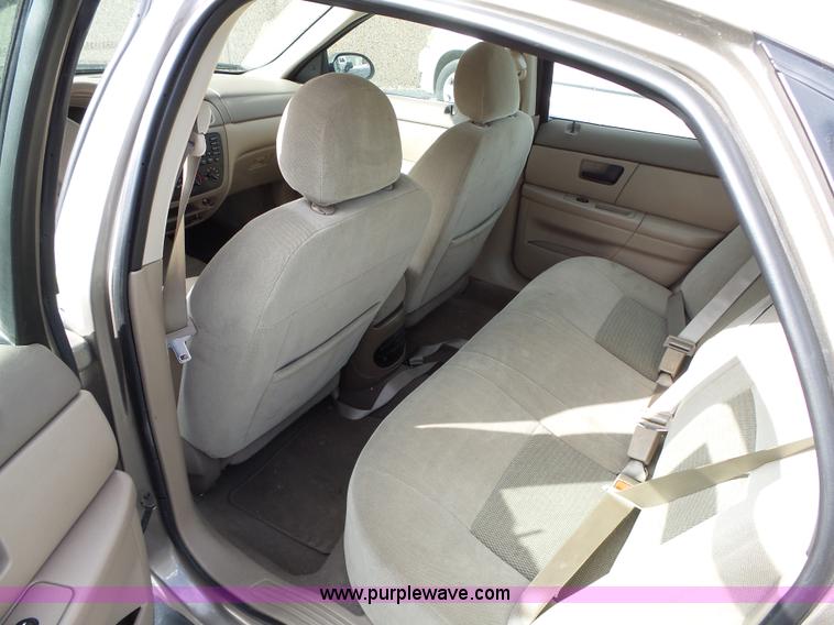 image for item L5544 2006 Ford Taurus SEL