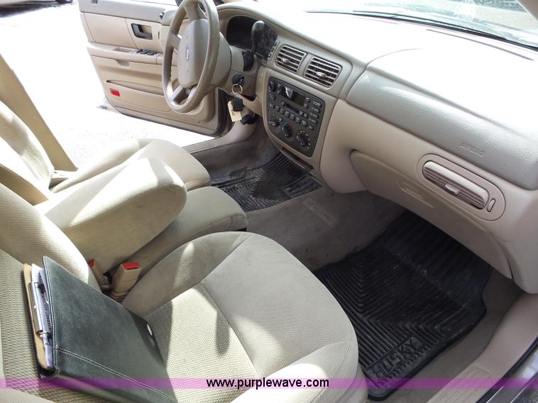 image for item L5544 2006 Ford Taurus SEL