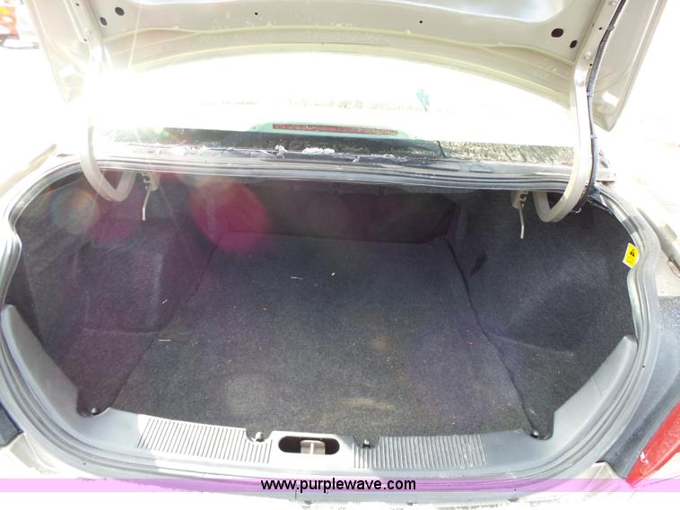 image for item L5544 2006 Ford Taurus SEL