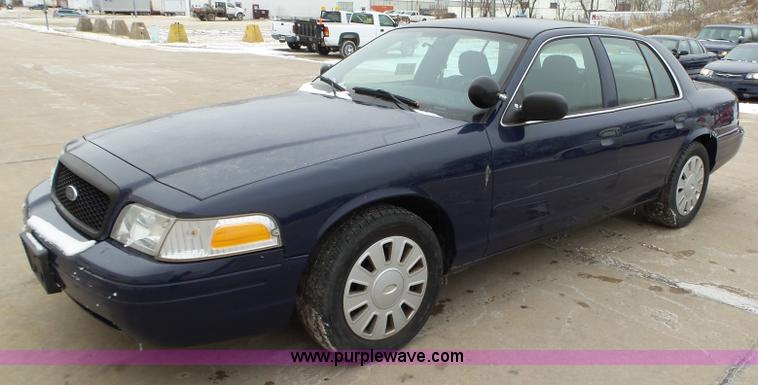 image for item L5549 2008 Ford Crown Victoria Police Interceptor