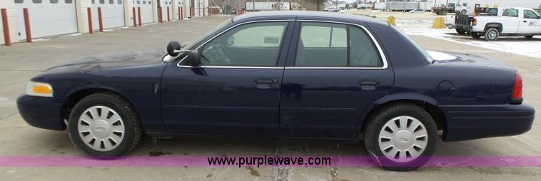 image for item L5549 2008 Ford Crown Victoria Police Interceptor
