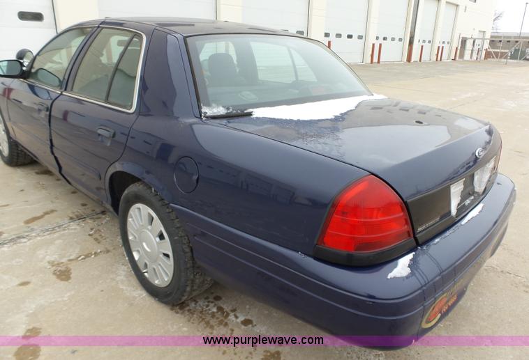 image for item L5549 2008 Ford Crown Victoria Police Interceptor