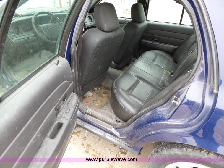 image for item L5549 2008 Ford Crown Victoria Police Interceptor