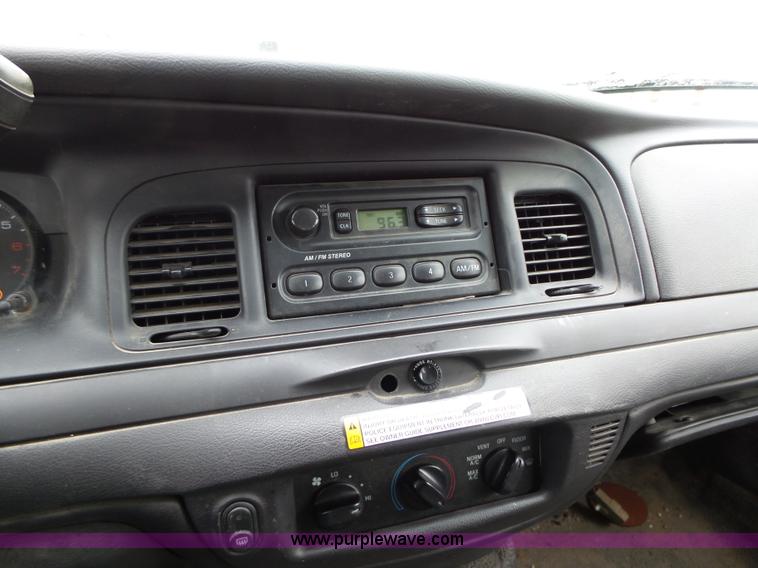image for item L5549 2008 Ford Crown Victoria Police Interceptor