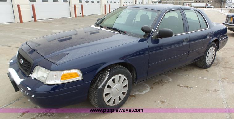 image for item L5551 2007 Ford Crown Victoria Police Interceptor