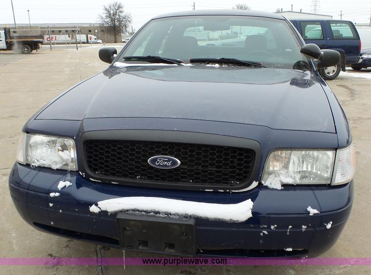 image for item L5551 2007 Ford Crown Victoria Police Interceptor