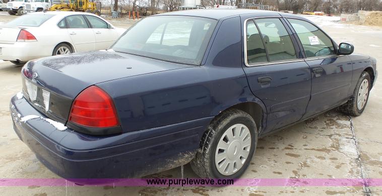 image for item L5551 2007 Ford Crown Victoria Police Interceptor