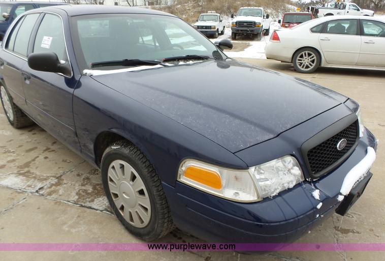 image for item L5551 2007 Ford Crown Victoria Police Interceptor