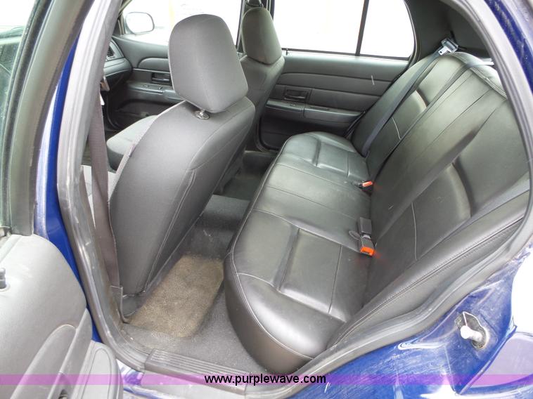 image for item L5551 2007 Ford Crown Victoria Police Interceptor