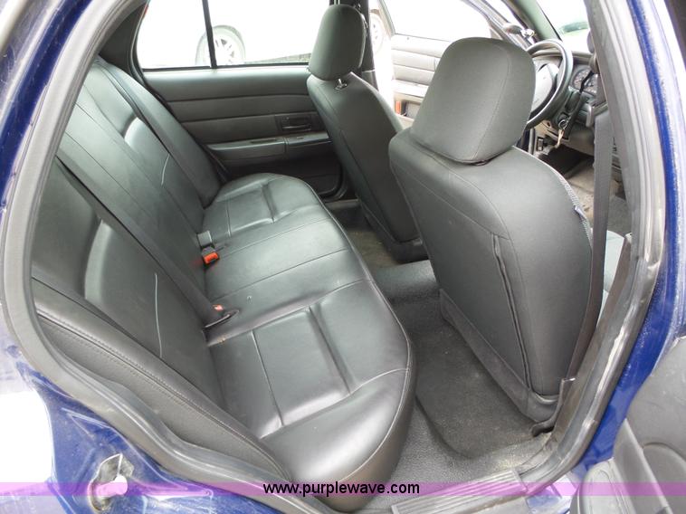 image for item L5551 2007 Ford Crown Victoria Police Interceptor