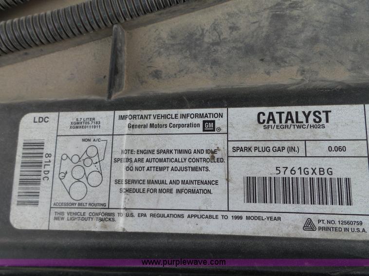 image for item L5552 1999 Chevrolet Tahoe LS SUV