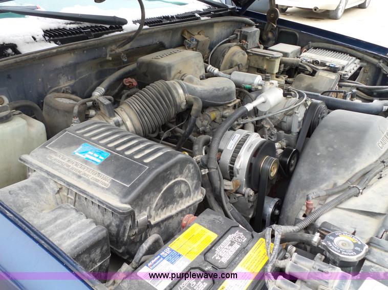 image for item L5552 1999 Chevrolet Tahoe LS SUV