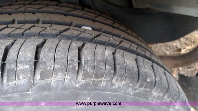 image for item L6115 2005 Ford Crown Victoria Police Interceptor