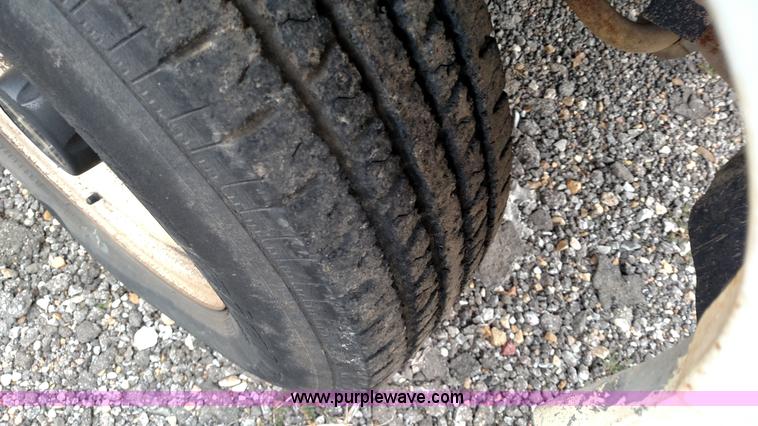 image for item L6116 1995 Chevrolet 2500 flatbed pickup truck