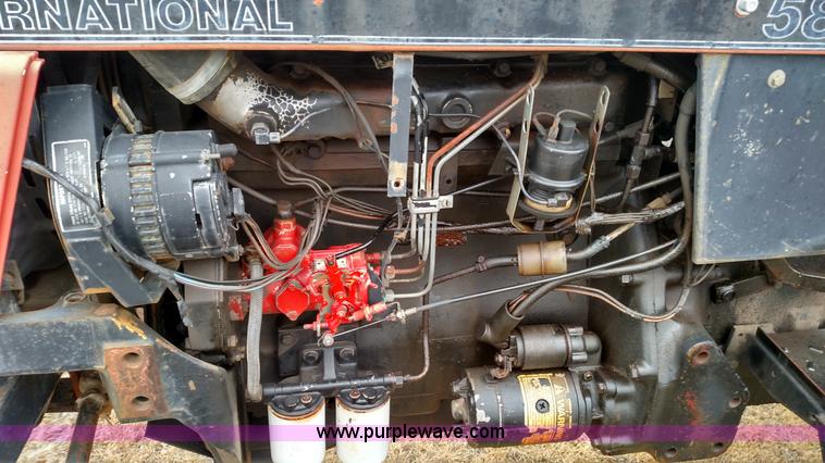 image for item L6118 Case 585 tractor