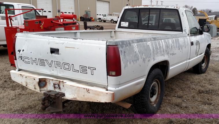 image for item L6121 1991 Chevrolet 2500 pickup truck