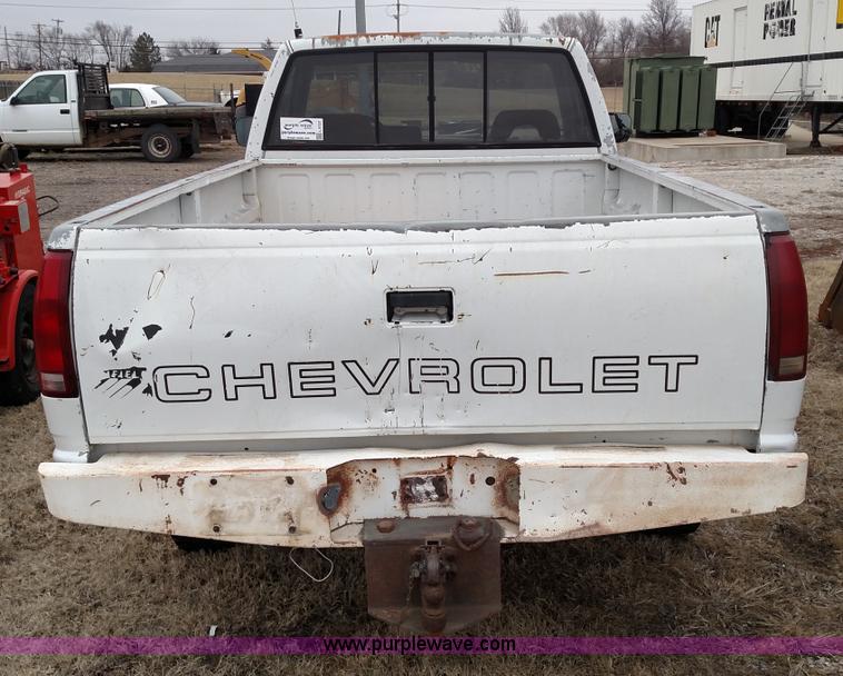 image for item L6121 1991 Chevrolet 2500 pickup truck