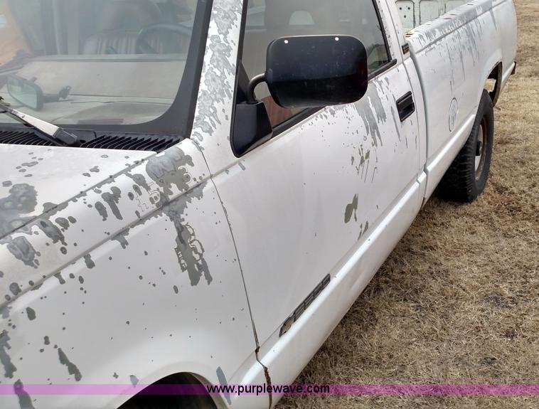 image for item L6121 1991 Chevrolet 2500 pickup truck