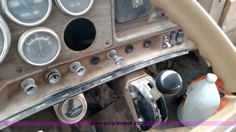 image for item L6125 1979 Chevrolet C80 Texhoma digger truck