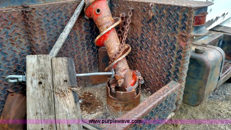 image for item L6125 1979 Chevrolet C80 Texhoma digger truck