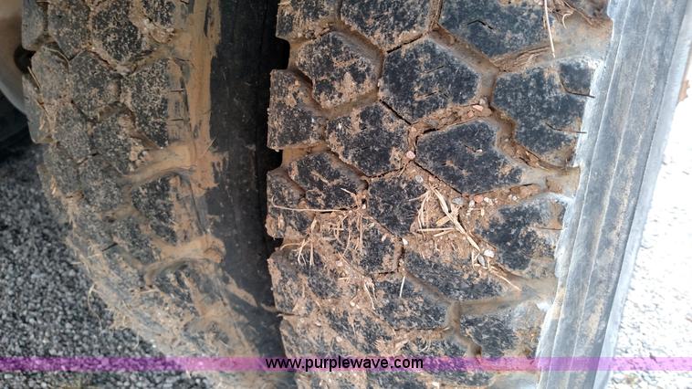 image for item L6128 1993 Chevrolet Kodiak service truck