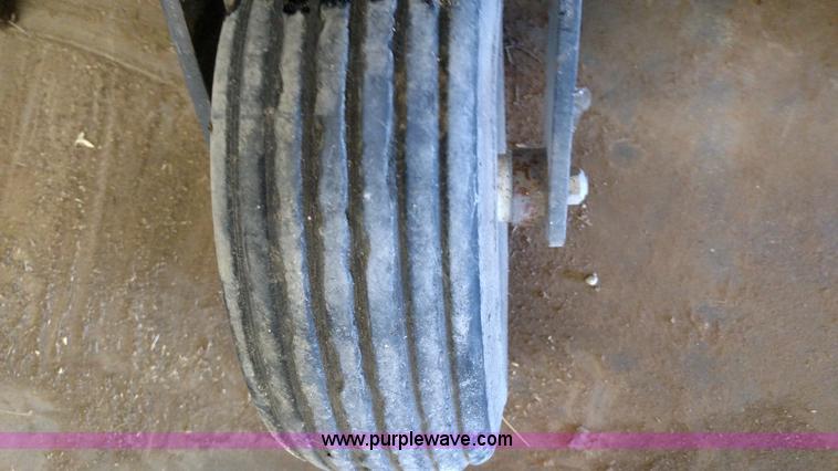 image for item L6139 Dixon 6022 ZTR lawn mower